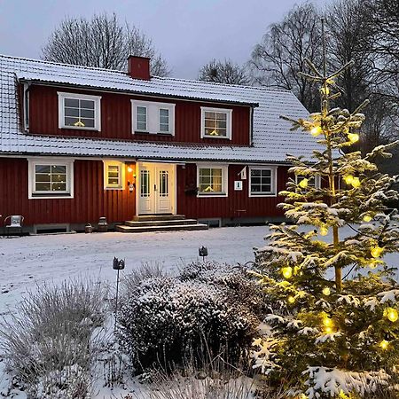 Sjoekaptensgarden Bed & Breakfast Åsljunga Exteriör bild